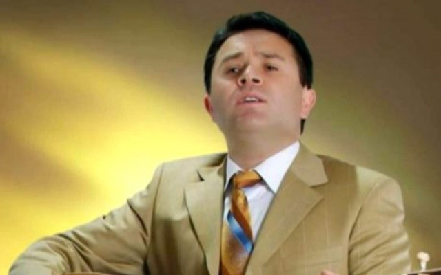 Koronavirüs yine can aldı! Türkücü Taner Olgun hayatını kaybetti