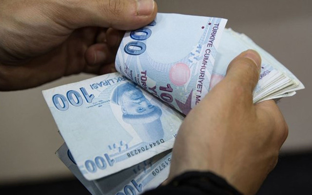 Kim ne kadar ek zam alacak? 54 bin liraya varan seyyanen zam alacaklar