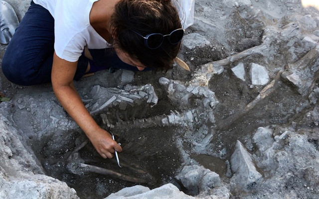 Son 48 saatte 200'den fazla deprem olduğu Santorini'nin korkunç izleri İzmir Çeşme'de çıktı