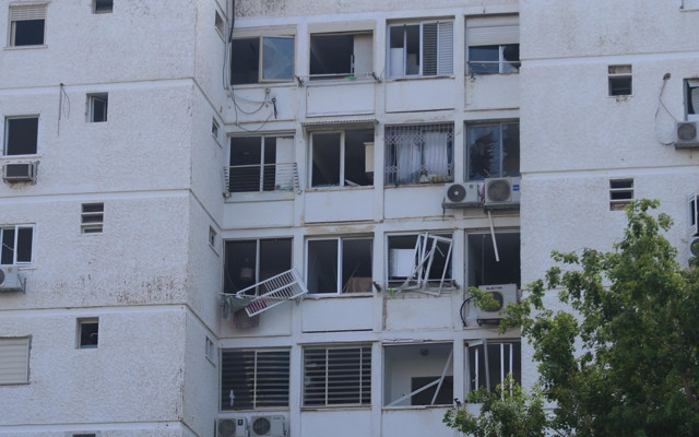 İran'dan İsrail’e füze saldırısı! Büyük yıkım var, görüntülere bakın