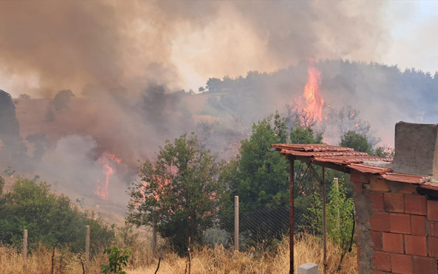 Bursa'daki yangın çok kötü Orhaneli ile Harmancık ilçesi artık görünmüyor