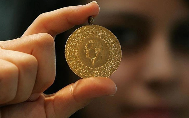 Altın için bomba rekor tahmini! O tarihe işaret etti, gram ve çeyrek altın...