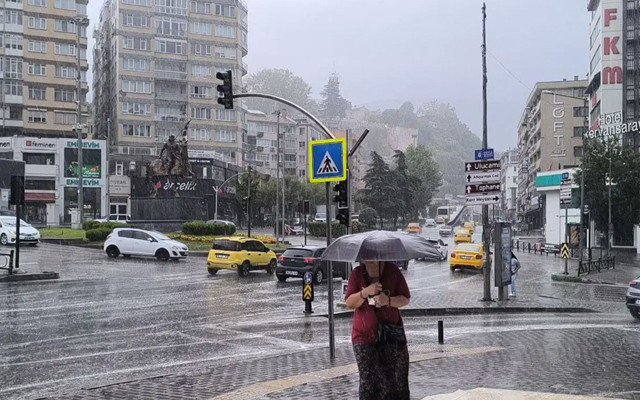 Yağmur geliyor! Yarın Trakya'da perşembe günü İstanbul, Bursa, Balıkesir...