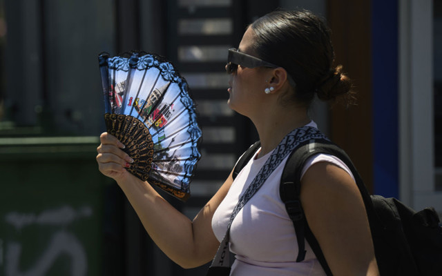 Hava sıcaklığı normalleri aşacak yarın ve yarından sonrası 40 derece olacak