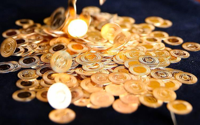 Çifte rekor! Altında neler oluyor, gram altın, çeyrek altın resmen uçuyor alım yapacaklar dikkat!