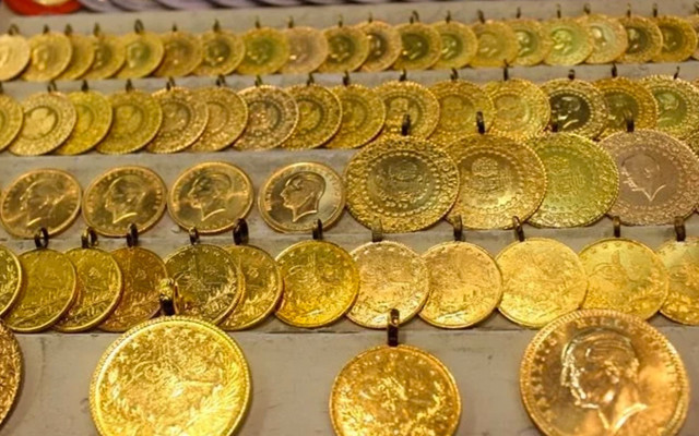 Altında yeni bir rekor daha! Mehmet Ali Yıldırımtürk 2026 altın fiyatları için bakın ne dedi!