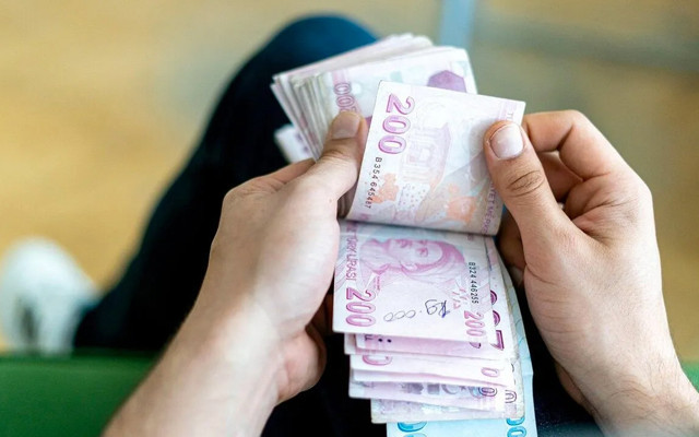 Asgari ücrette dediği çıkan SGK uzmanı Özgür Erdursun'un en düşük emekli maaşı tahmini ortaya çıktı