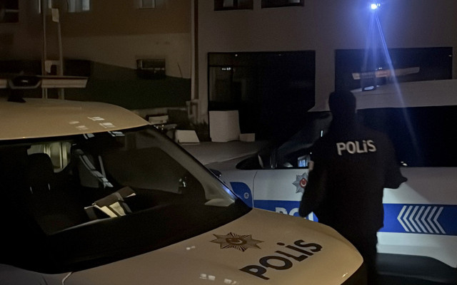 Tartıştığı erkek arkadaşını bıçaklayarak öldürdü