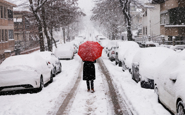 İstanbul’a kar geri dönüyor! Valilik 15 ilçe için uyarı yaptı