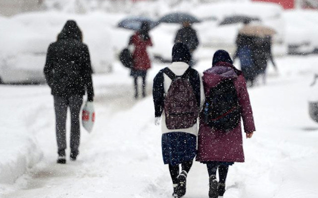 Kar yağışı nedeniyle okullar tatil edildi! 26 Şubat Perşembe eğitime ara verilen iller