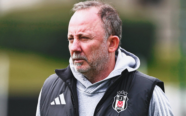 Beşiktaş transferde bombayı patlatıyor! Yıldız futbolcu ile her konuda anlaşıldı