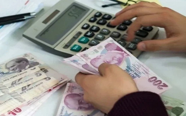 Milyonlarca kişi bekliyor! Düşük emekli maaşı bu üç rakamdan biri olacak!