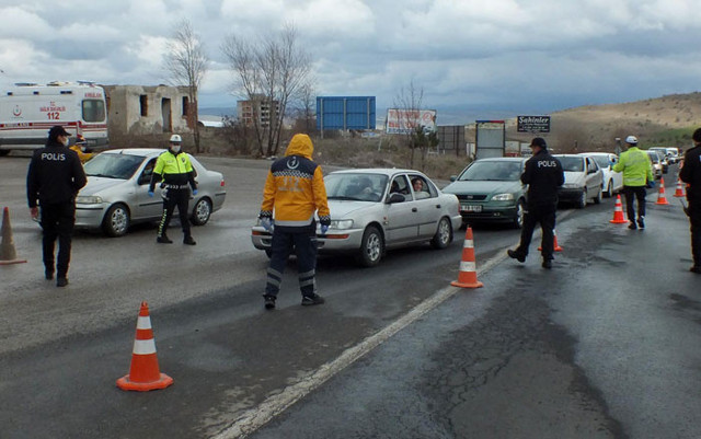 Yozgat'ta bir köy corona virüs salgını sebebiyle karantinaya alındı - Resim: 0