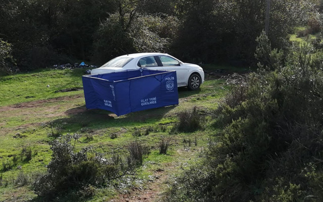 Tuzla'da ceset paniği: Vatandaşlar görüp polisi aradı dövülerek öldürülmüş - Resim: 0