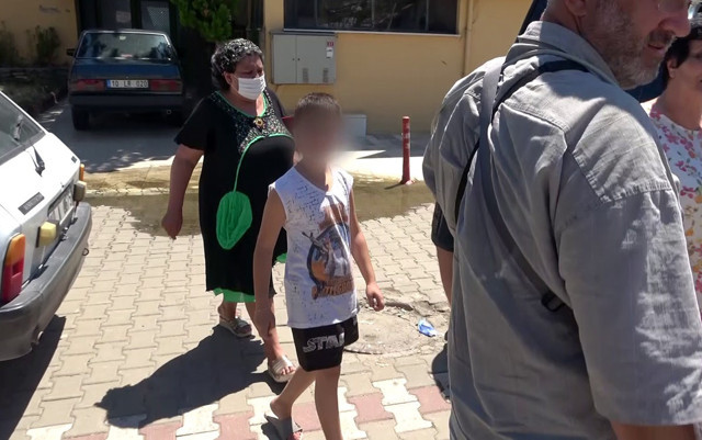 Elmalı davasındaki babaanne görüntülendi! Çocuklar banyo yaparken tepki vermiş - Resim: 0