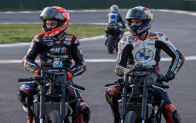 Milli motosikletçi Toprak Razgatlıoğlu, "1 numara"nın hakkını vermek istiyor - Resim: 1