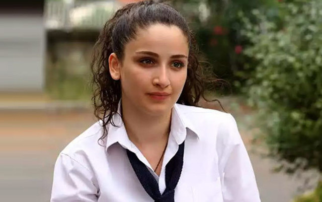 Kırgın Çiçekler’in Songül’ü Gökçe Akyıldız gerçek hayatta hamile kalınca... - Resim: 4