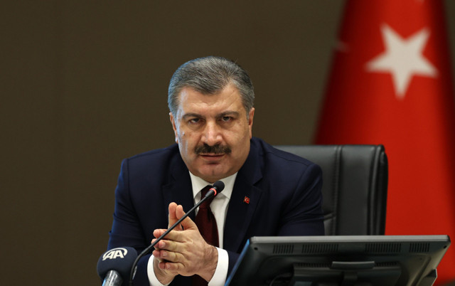 Ercüment Ovalı'dan Fahrettin Koca'ya yanıt: Muhtemelen bir iletişim kazası oldu - Resim: 0