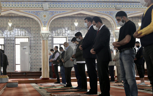 Ekrem İmamoğlu İstanbul Valiliği'nin fetih töreninde! Dua fotoğrafı gündem oldu - Resim: 2