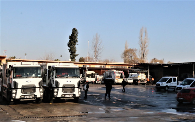 Antalya'da hareketli anlar! Özel harekat da devreye girdi, müdürü vurmaya geldi! - Resim: 1