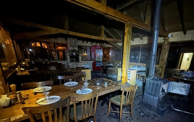 Bolu'daki dinlenme tesisinde çıkan yangın söndürüldü - Resim: 0