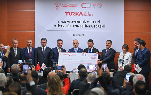 Araç muayene hizmetlerinde 20 yıllık yeni dönemin sözleşmeleri imzalandı - Resim: 0