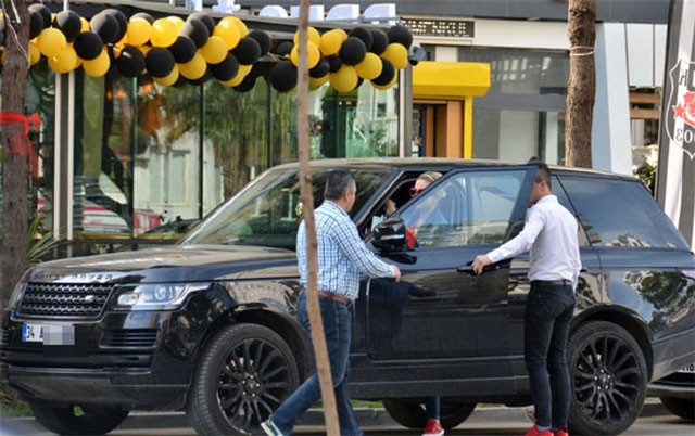 Restoranına haciz gelmişti Yeliz Yeşilmen'den olay açıklama! - Resim: 2