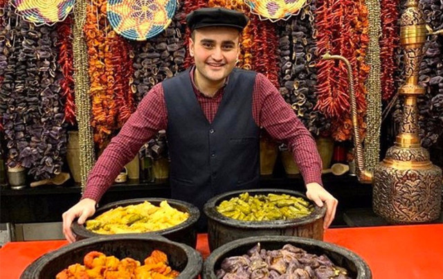 CZN Burak kimdir aslen nereli CZN ne demek anlamı - Resim: 0