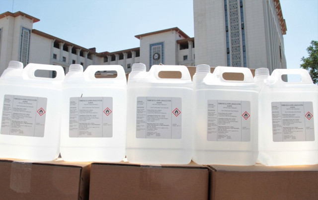 Ankara'da 12 bin litre sahte alkol ele geçirildi  3 şüpheli gözaltına alndı - Resim: 1