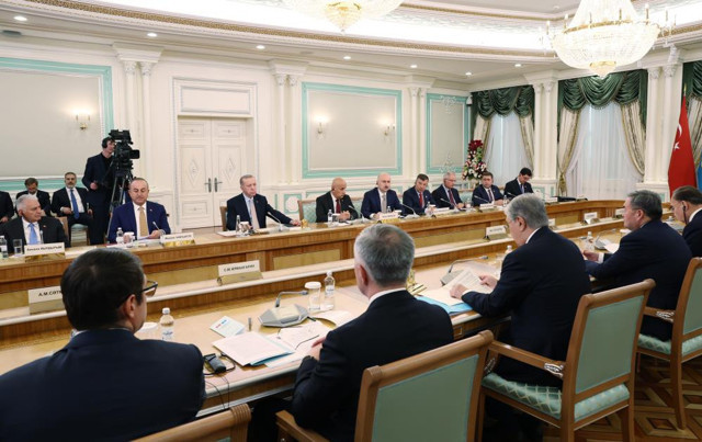 Cumhurbaşkanı Erdoğan, Kazakistan'a indi! Putin'le görüşecek - Resim: 2