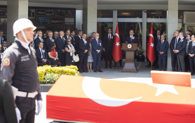 Vefat eden Büyükelçi Karagöz için Dışişleri Bakanlığı'nda tören düzenlendi - Resim: 1