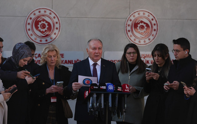 Asgari Ücret Tespit Komisyonu'ndan ilk toplantı! TÜRK-İŞ katılmadı Bakan Vedat Işıkhan'a dosya sundu - Resim: 0