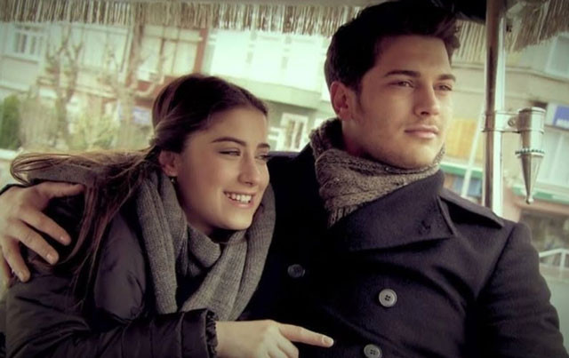 Hazal Kaya ve Çağatay Ulusoy Adını Feriha Koydum'dan sonra tekrar bir arada - Resim: 3