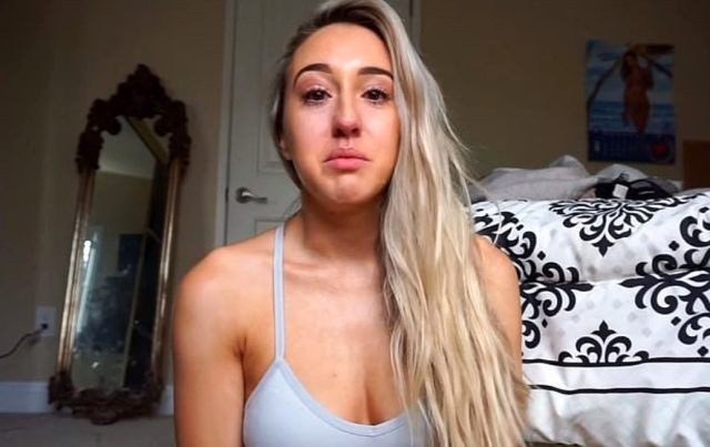 Amerikalı model Zoe Klopfer'e fotoğrafçısı tuzak kurdu! Banyosuna gizli kamera yerleştirdi - Resim: 1