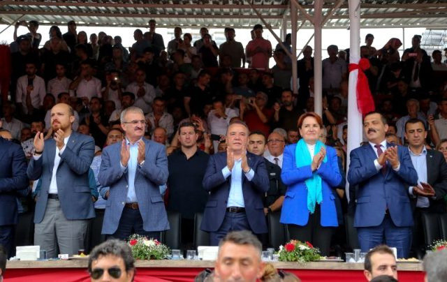 Bilal Erdoğan'la tokalaşması sorulan Meral Akşener'den çarpıcı çıkış - Resim: 0