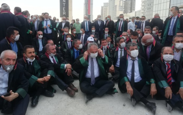 Baro başkanları Ankara girişinde durduruldu! Oturma eylemi başlattılar - Resim: 0