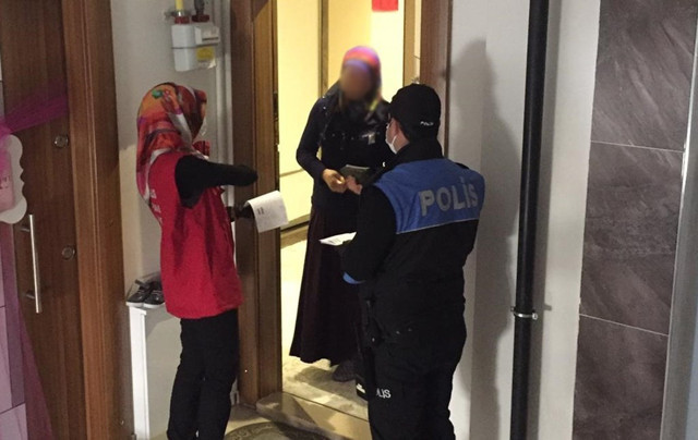 İçişleri Bakanlığı'ndan bomba genelge! Koronavirüste eksik bilgi verene hapis ve para cezası - Resim: 0