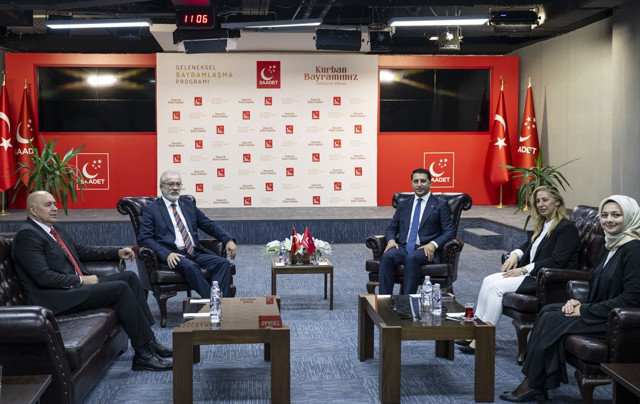 Saadet Partisi'nde siyasi partiler arası bayramlaşma - Resim: 2