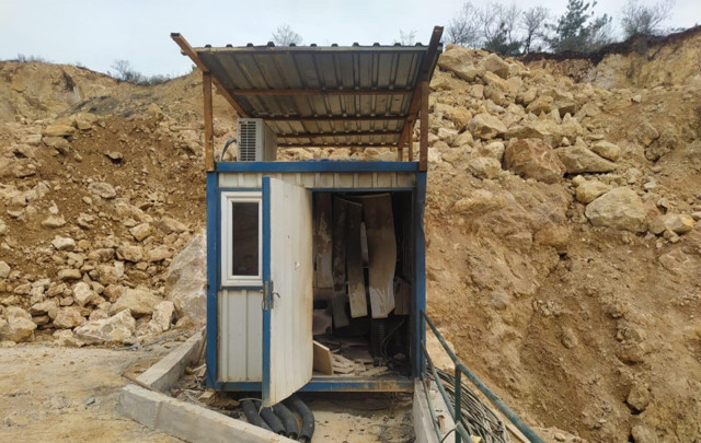 Bursa'da taş ocağındaki trafoda patlama; 1’i ağır 3 yaralı - Resim: 1