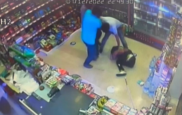 Ataşehir'de saldırıya uğrayan engelli genç: Ölümle tehdit ediliyorum - Resim: 0