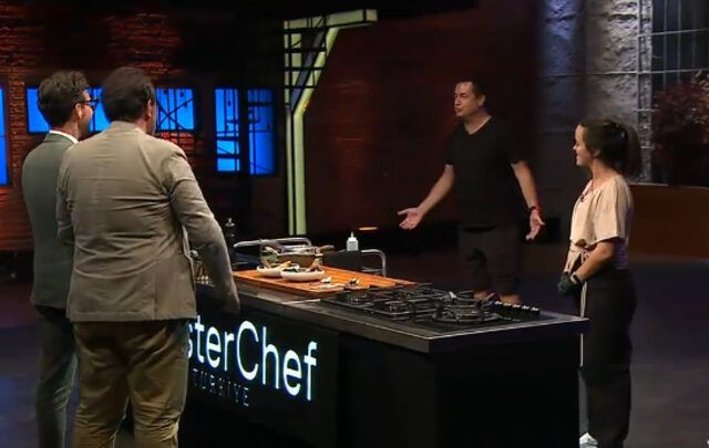 TV8 MasterChef Türkiye'de Acun Ilıcalı yarışmacıyı duyunca stüdyoya daldı - Resim: 1