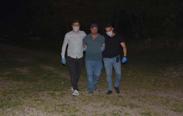 4 yıl önce trafik kazasında oğlunun ölümüne neden olan adamı sokak ortasında öldürdü - Resim: 1