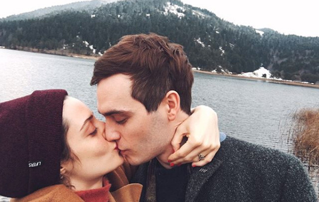 Ünlü oyuncu aşkını sosyal medyadan böyle ilan etti - Resim: 2