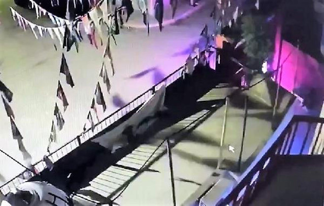 Şırnak'ta HDP binasının kapısı ateşe verildi - Resim: 0