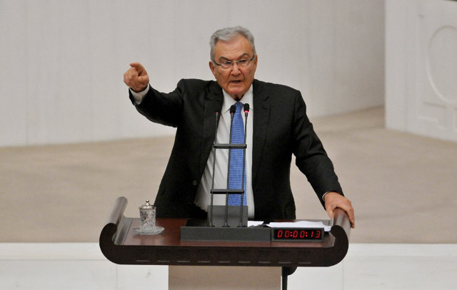 Deniz Baykal vefat etti! CHP lideri Kemal Kılıçdaroğlu açıkladı! Deniz Baykal kimdir eşi ve çocukları... - Resim: 7