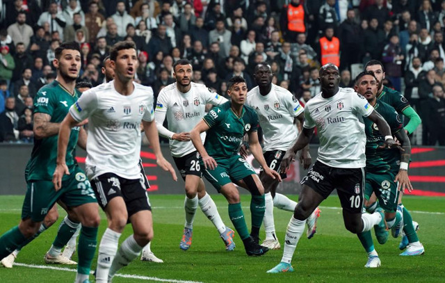 Vodafone Park'ta Beşiktaş'ın gecesi! Aboubakar ve Redmond attı, Kara Kartal seriye bağladı! - Resim: 2