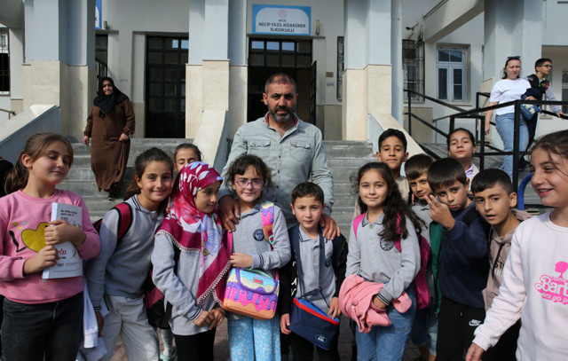 Cumhurbaşkanı Erdoğan'ın desteğiyle göz ameliyatı yapılan Ada, okula başladı - Resim: 1