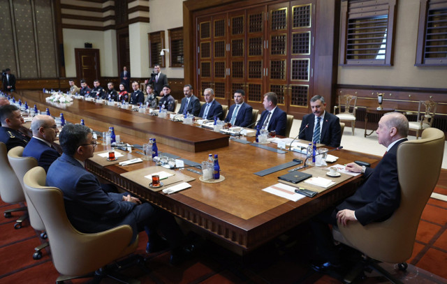 Cumhurbaşkanı Erdoğan, İçişleri Bakanı Çiftçi ve beraberindeki heyeti kabul etti - Resim: 0