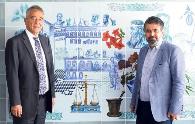 Türk Eczacıları Birliği Başkanı Erdoğan Çolak: Salgın ekim gibi pik yapacak - Resim: 0