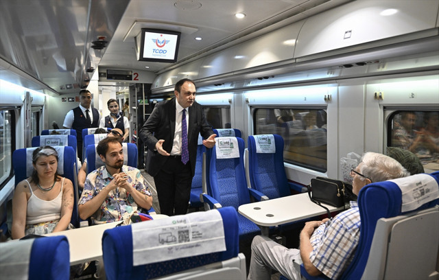 15 Temmuz Demokrasi ve Milli Birlik Treni Ankara'dan yola çıktı - Resim: 2